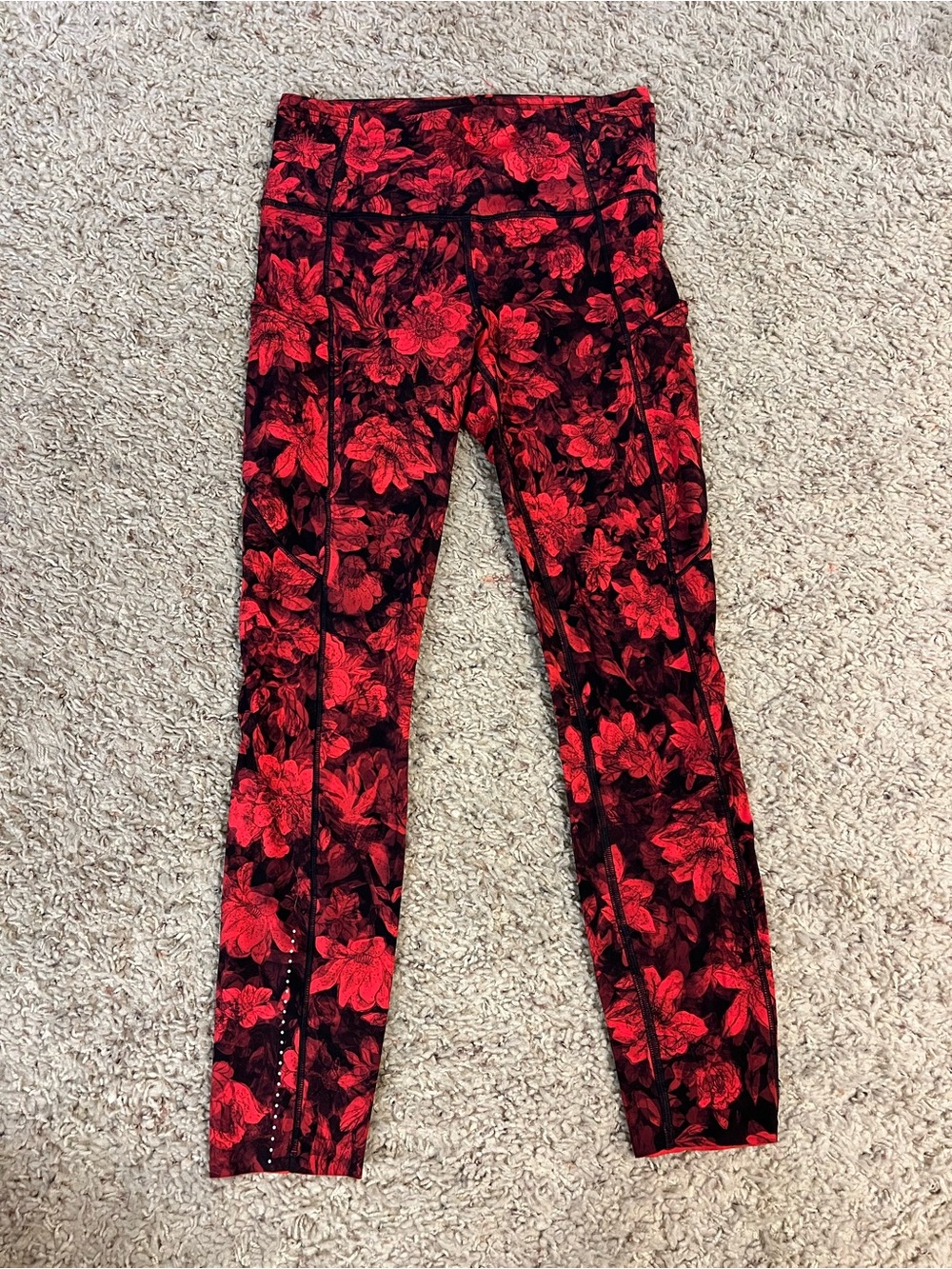 lululemon athletica Red Floral fast and free Leggings